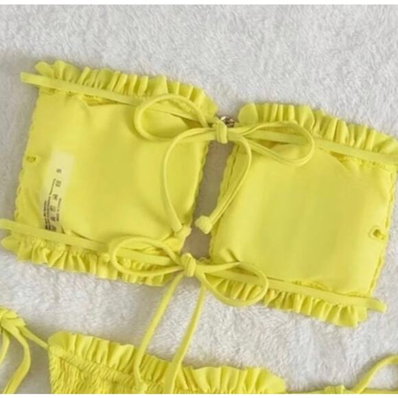 Yellow Lettuce Trim Strapless Bandeau String Bikini Size SMALL - Picture 6 of 6